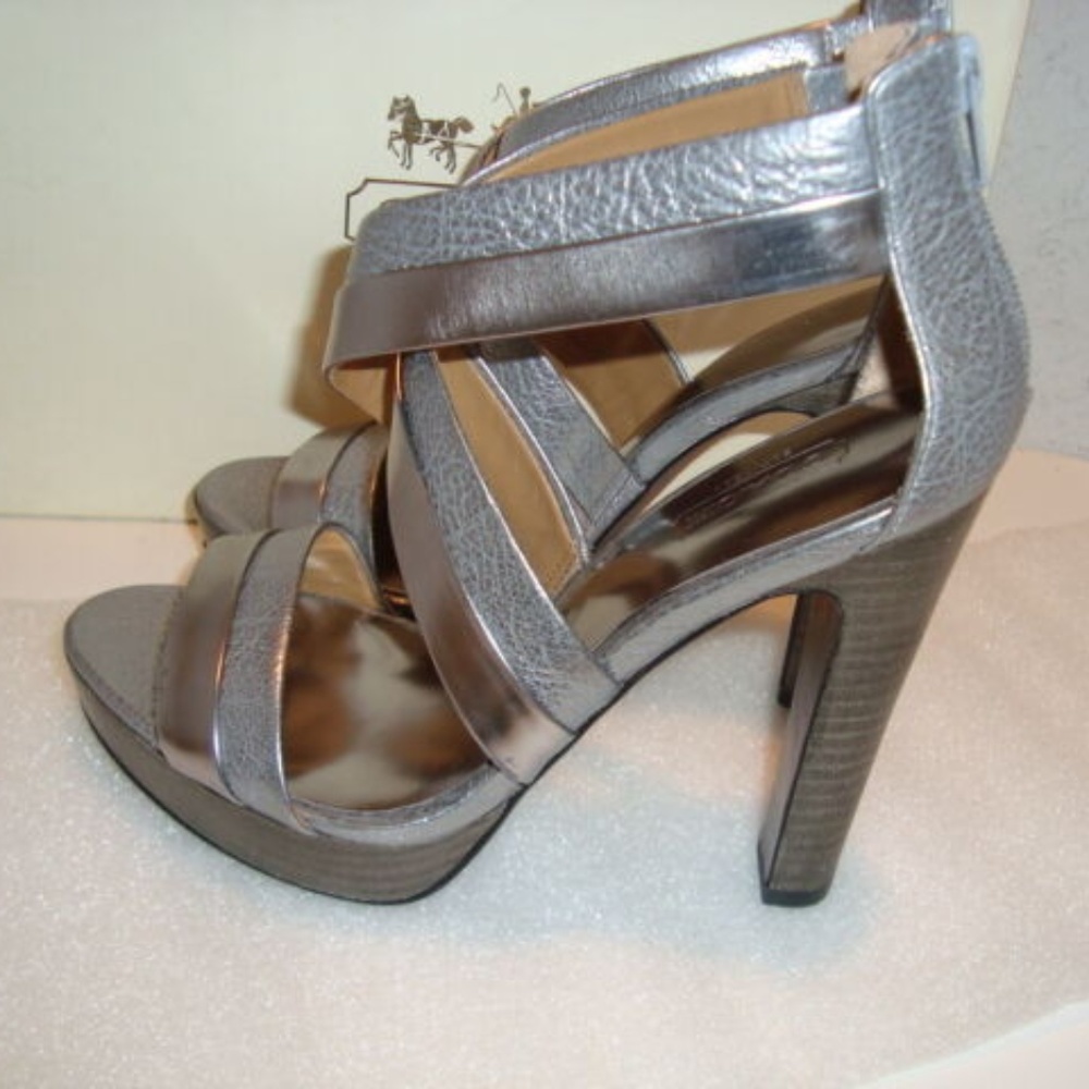 Coach Size 9.5 BRYNN Leather New Heeled Sandals - Picture 4 of 6